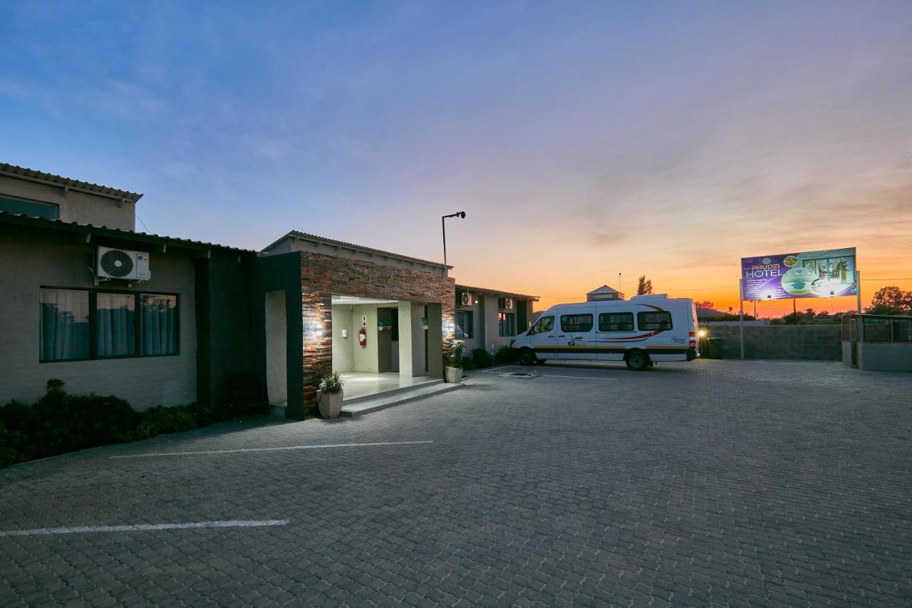 Phudzi Hotel Letlhakane Εξωτερικό φωτογραφία